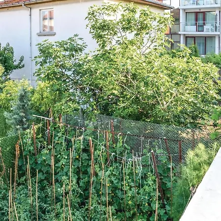 Apartment Three-bedroom In Tsarevo